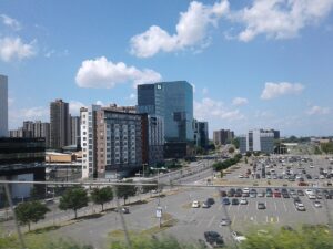 Skyline de Longueuil, vue sur la Rive-Sud de Montréal – Gestion de copropriété à Longueuil par Gestion MAHD